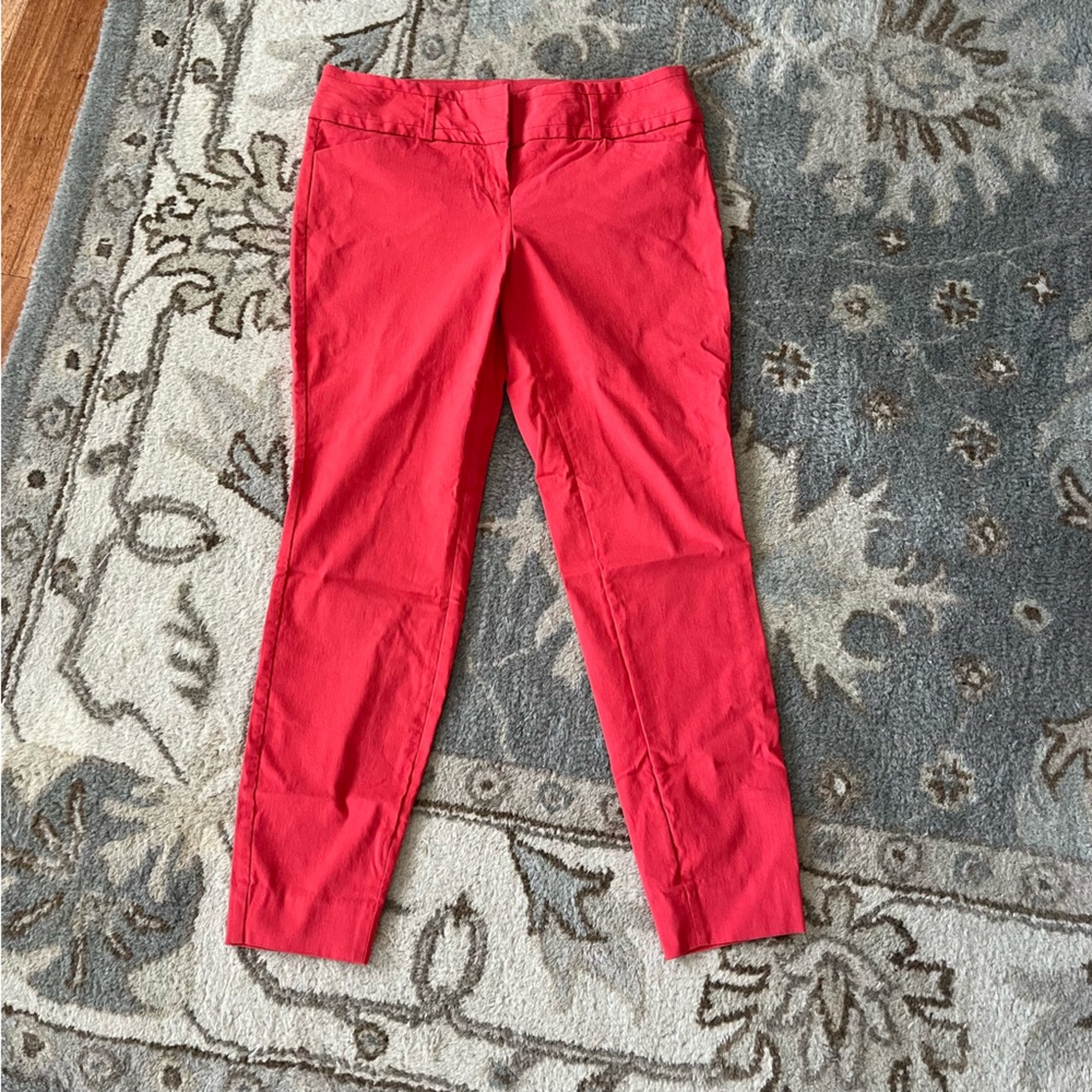 Express Exact Stretch Capri Pants 6 Coral